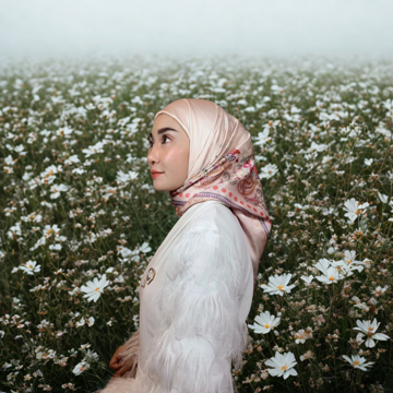 Picture of Noorahi's Designer Premium Satin Hijab Scarf 115cm x 115cm - NRXW-ST115X42-P002